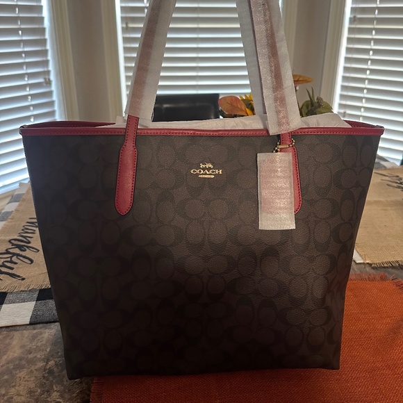 Coach Handbags - Coach purse
